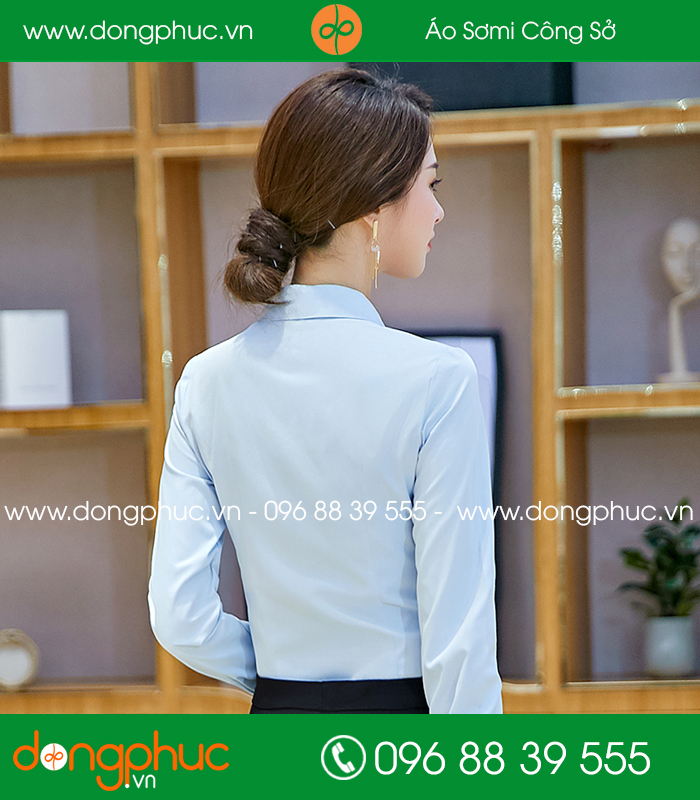 Đồng phục áo sơ mi màu xanh dương quần đen